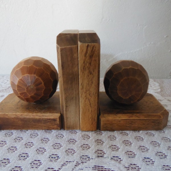 Duo de petits serres livres en bois , deco globe , sphere de bois a facettes, fait main, deco vintage , deco bureau d'enfant , adulte