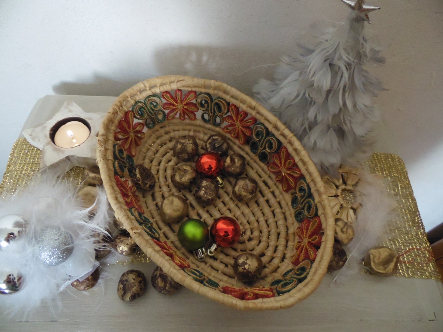 Panier A Pain en Paille Naturelle, Flower Power, Vintage 70's, France.