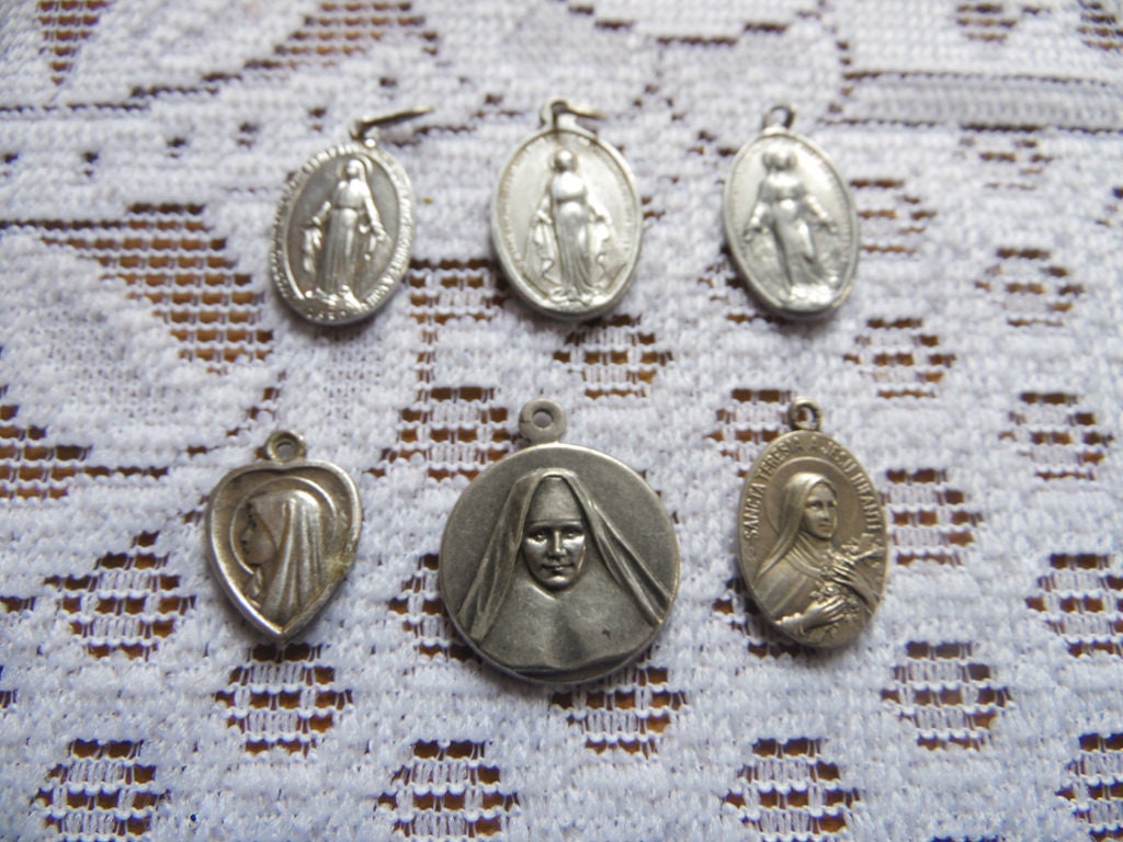 Sisters of Carmel: French Miraculous Medal - Nickel Silver