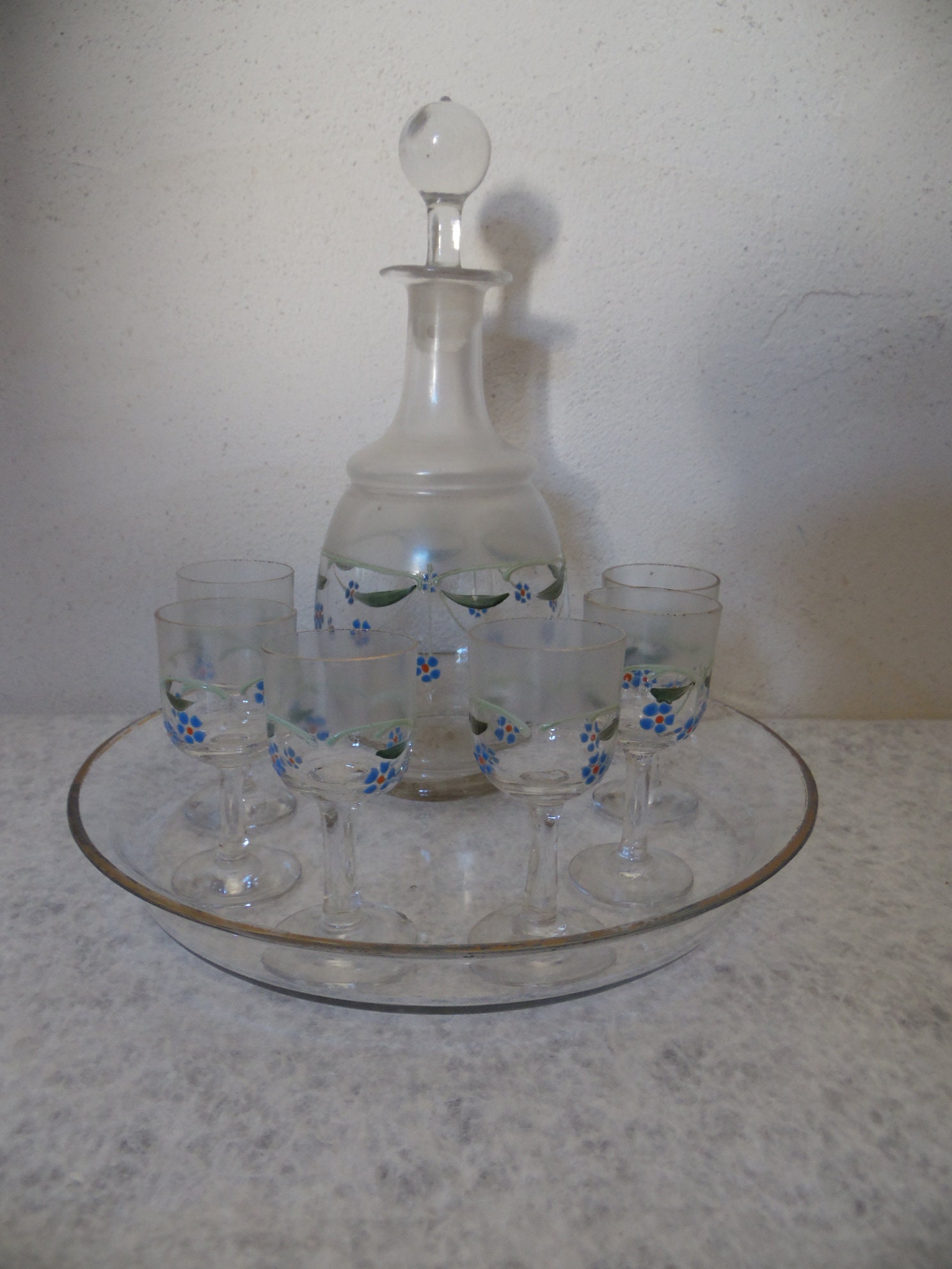 Service A Liqueur Années 50 , France, Verre Depoli et Transparent Deco Petites Fleurs Bleu Guirlande