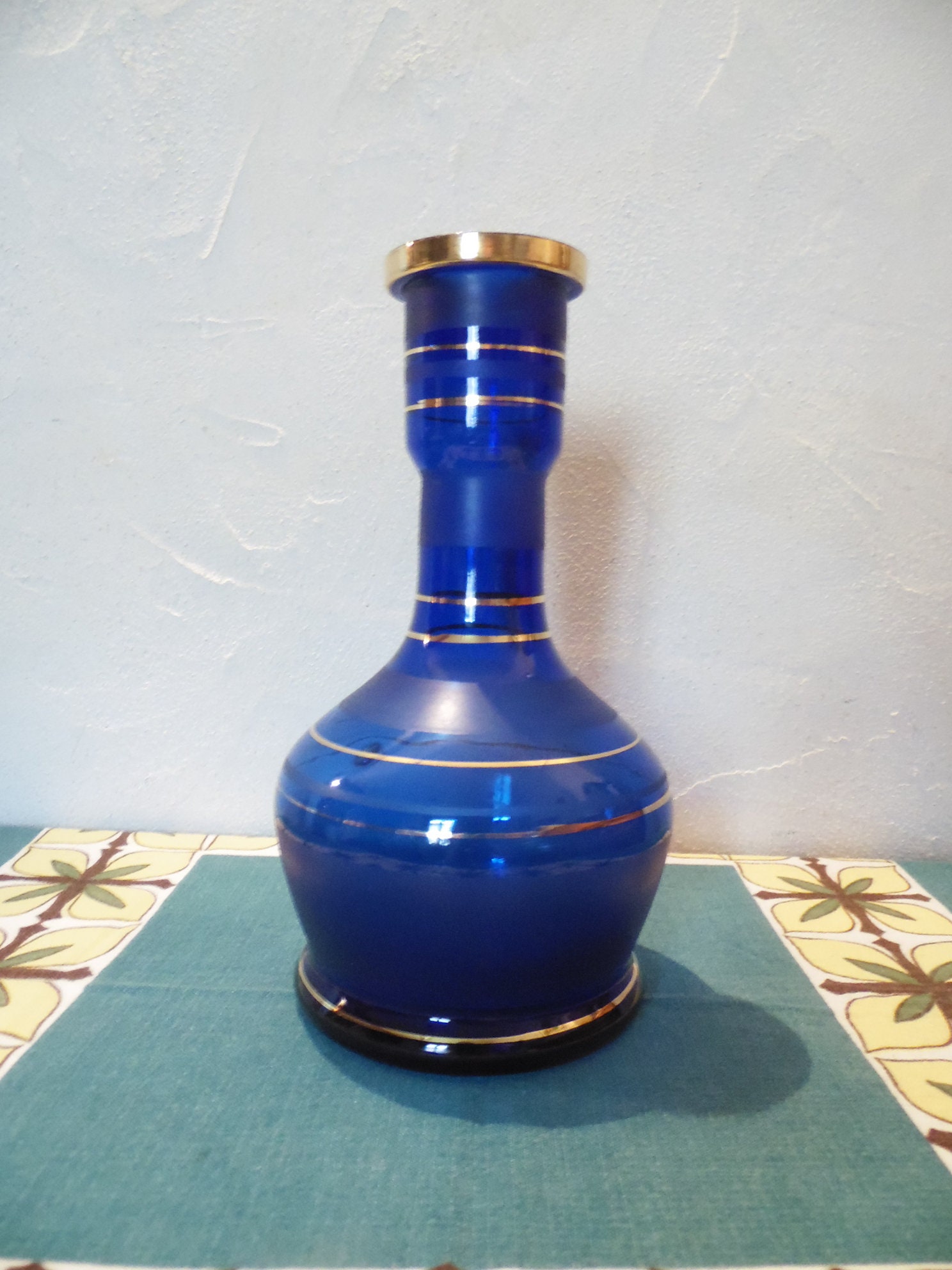 Ancien Vase en Verre Bleu Cobalt Transparent et Opaque;liseré Or, Vintage 50's, France, Deco Bleu, C