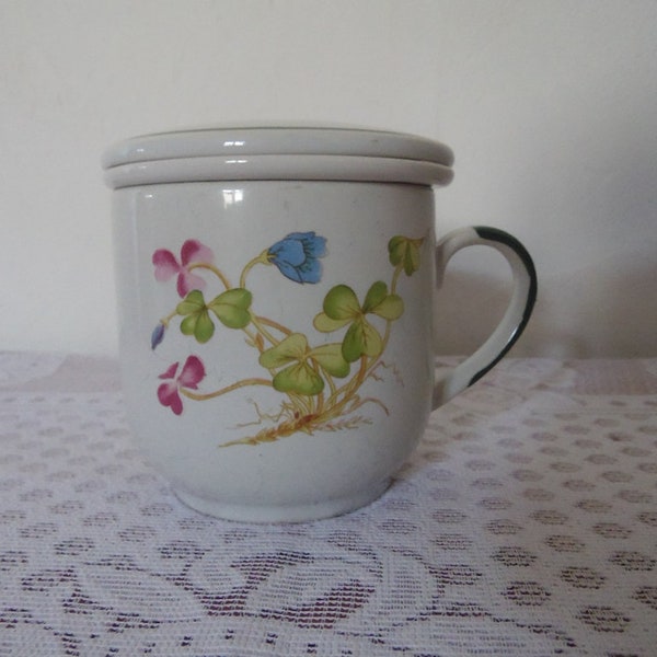 Tasse a thé avec infuseur et son couvercle en ceramique deco botanique , plante de trefle , vintage 80's, idée cadeau St Valentin ,