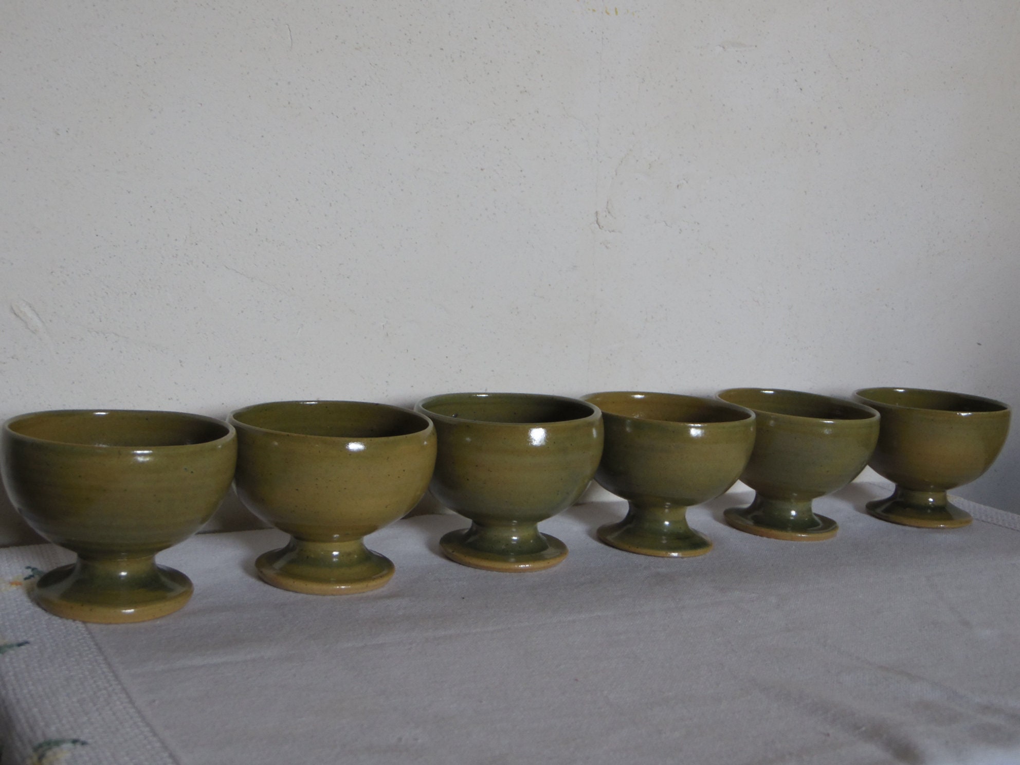 Ensemble de 6 Coupes A Glace en Gres Estampillé Mw Falck, Interieur Emaillé Turquoise, Travail Artis