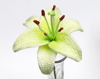 Crochet Flower PATTERN, Lily PDF Tutorial for Easter & Wedding Bouquets. Skill level: Experienced, English Language ONLY.