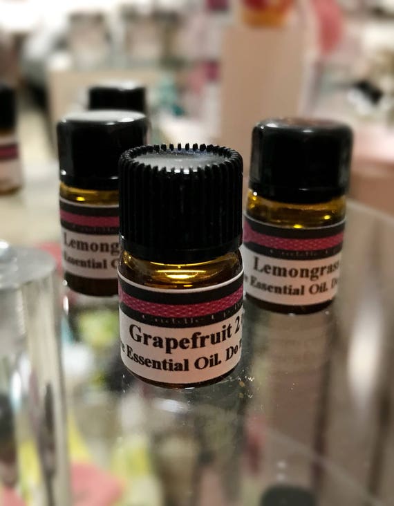 Grapefruit Essential Oil, Essential Oil, Pure Essential Oil, Therapeutic Essential Oil, Vegan Essential Oil, Natural Scent, Grapefruit Oil