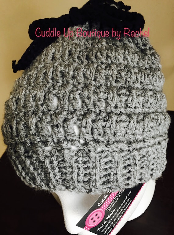 Messy Bun Beanie, Crocheted Beanie, Ponytail Toque, Gift for Mom, Gift for Her, Winter Scarf, Bun Hat, Ponytail Hat, Winter Cowl, Gray Toque