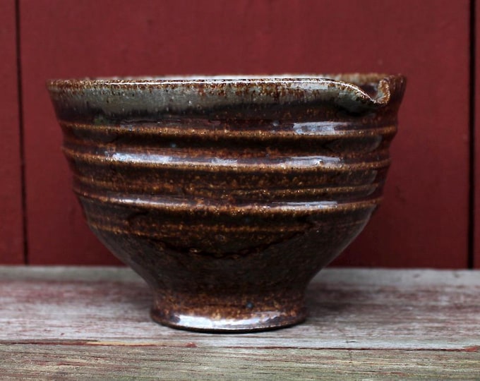 Chagoi Matcha Bowl (spout)