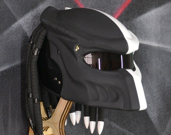 Matt black and white custom predator helmet with real laser. DOT&ECE certiied.