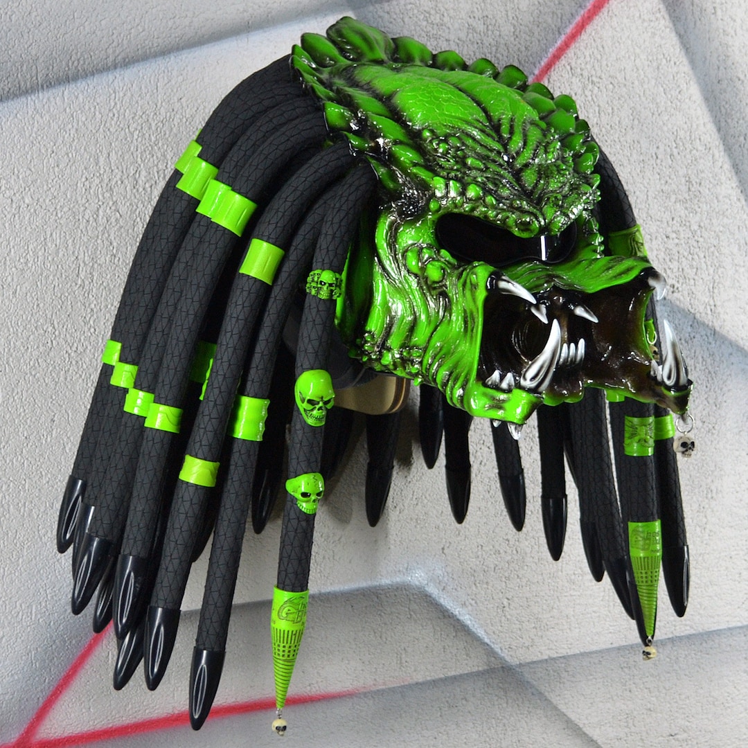 ひ*ん様 希少品❗️プレデター ヘルメット Predator motorcycle helmet. DOT&ECE certified. Kawasaki green