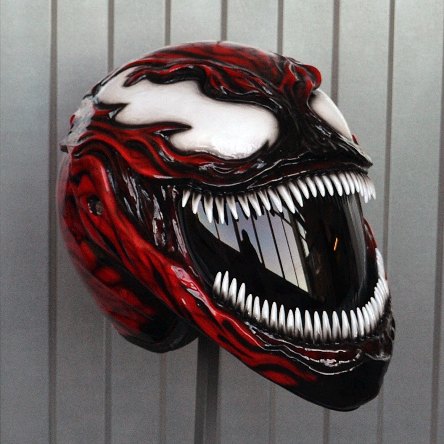 РЁР»РµРј HJC Marvel Venom