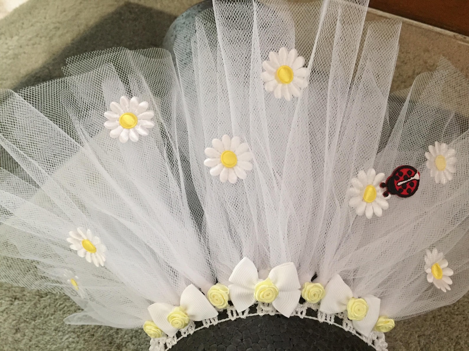 puppyfun - handmade ballet tutu for dogs white with daisies and a lady bug