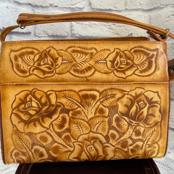 Vintage 70's Mexican Tooled Leather Shoulder Bag