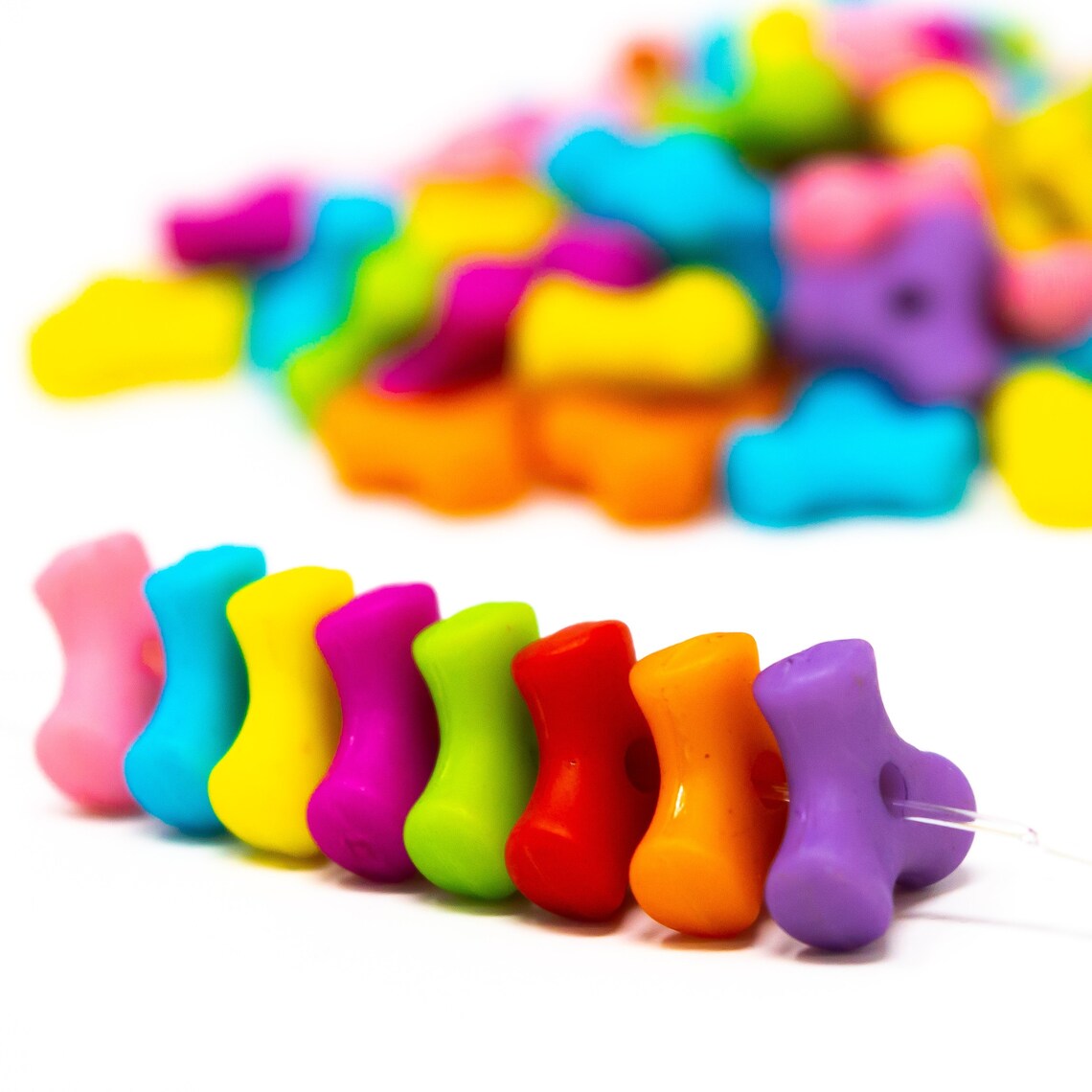 Triangular Acrylic Interlocking Beads. Pack of 150. 10x4.5mm. Etsy