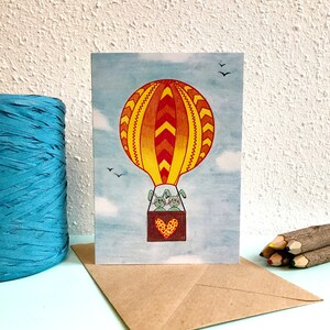 Kaart Luchtballon met Konijnen - A6 Dubbele Kaart met envelop - Blanco wenskaart - Zomaar kaart - Valentijnskaart - Kaart gerecycled papier.