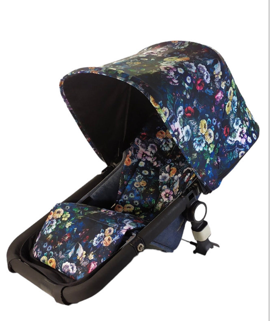 wagon foldable stroller WonderFold X4R Rev Wagon,Navy Graphite Damier Canvas Rainbow Option:IMX PRO 853C JWR Casting I 9/10 making it perfect for 190851