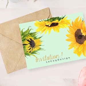 K&ouml;nnte beinhalten: Eine hellgr&uuml;ne Karte mit einer Aquarell-Illustration von Sonnenblumen. Der Text "invitation! LeCoqDesign" ist in goldenen Buchstaben am unteren Rand der Karte geschrieben.