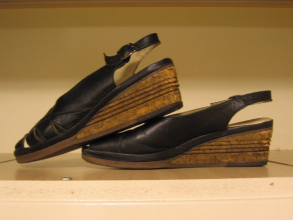 sale!!!Vintage Black Slingback, T-strap Sandals, … - image 9