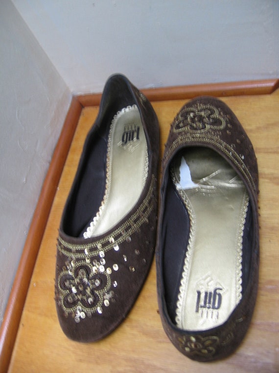 Sale!!! Vintage 90's, Brown Flats w/Gold Design, … - image 7