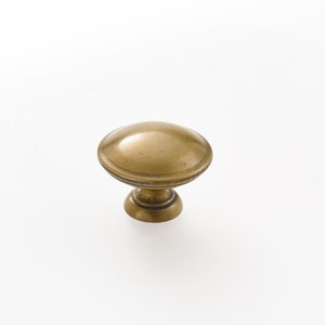 Gorgeous kitchen drawer pulls. Solid brass and will match with kitchen handles. The finishing detail for your kitchen decor project.