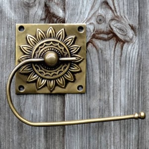 bathroom decor, flower toilet roll, sink toilet wc , wall door hooks Retro vintage brass. Pineapple tropical turtle