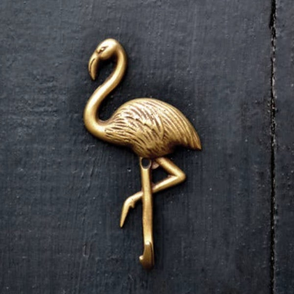 Gancho de pared de latón macizo con forma de flamenco
