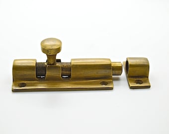 3.5" brass door bolt. Perfect as a bathroom lock or cupboard catch / lock bolt. Supplied with fitting screws