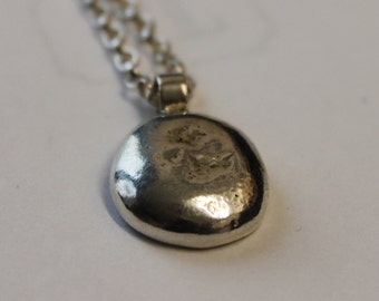 Silver Pebble pendant necklace