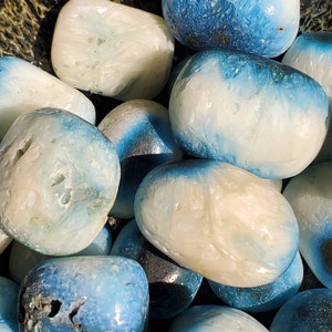 Nakauriite Tumble Stone