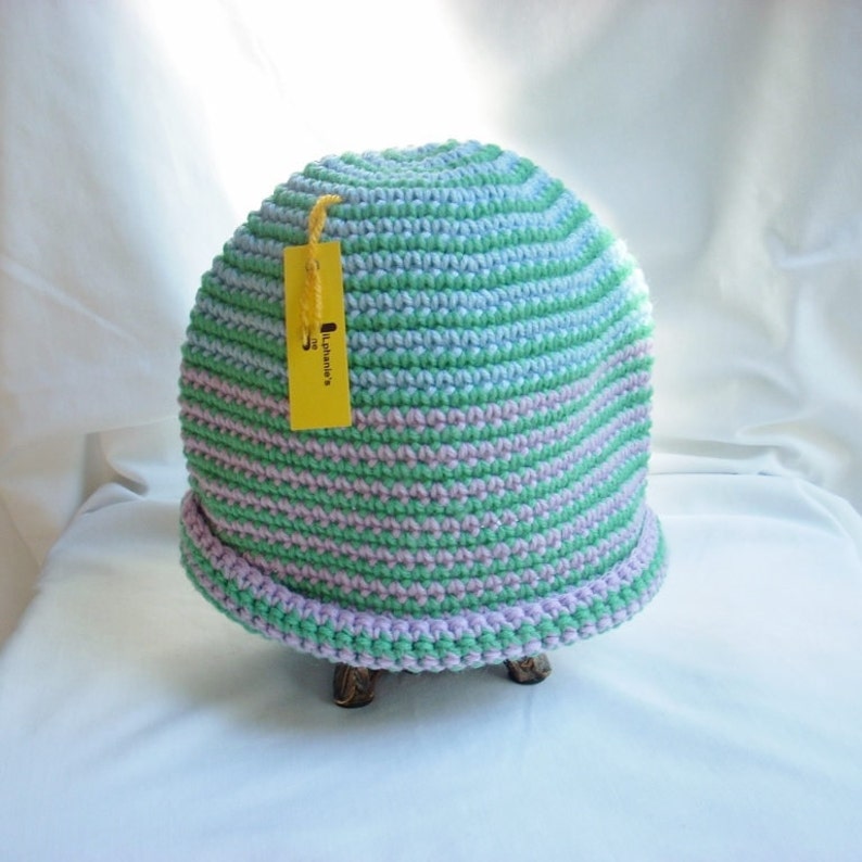 Adult Women/'s Pastel Striped Winter Crochet Hat