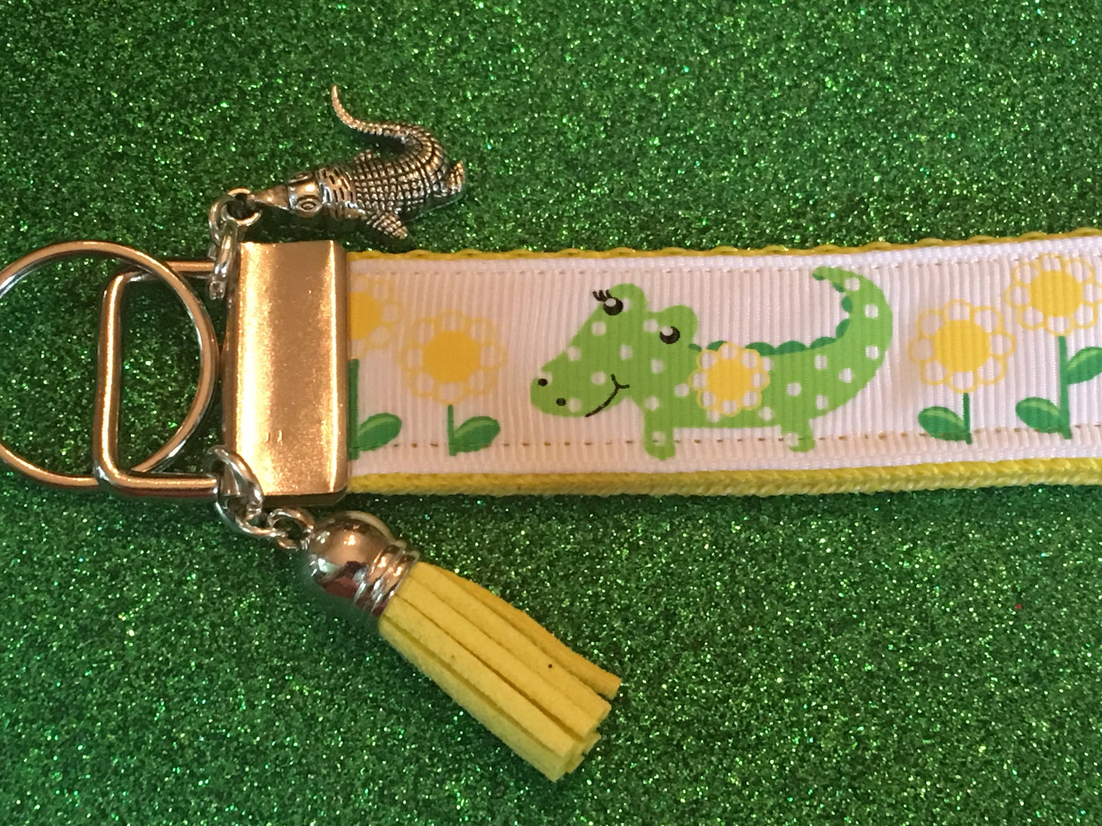 Alligator Keychain Alligator Key Fob Free Charms Etsy