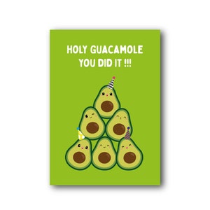 Ansichtkaart Avocado Holy Guacamole, je deed het perfect voor afstuderen, promoties voor nieuwe huizen of elke gelegenheid die het vieren waard is!