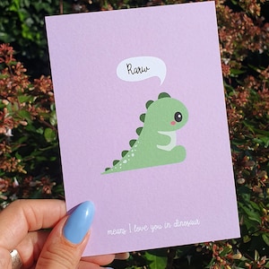 Dino Rarw signifie je t'aime jolie carte d'amour de dinosaure. Grande carte de Saint-Valentin. Carte de voeux drôle d'amour de jeu de mots de dino.