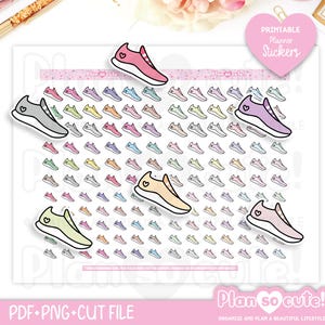 Puede incluir: Hoja de pegatinas imprimibles para planificador con zapatillas de deporte de colores en varios tonos pastel. Cada zapatilla tiene un detalle de corazón. La hoja incluye el texto "Plan so cute!" y "Printable Planner Stickers."