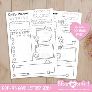 Puede incluir: P&aacute;ginas de diario imprimibles en blanco y negro con un dise&ntilde;o de planificador diario. Las p&aacute;ginas incluyen secciones para objetivos, listas de tareas, notas y citas. Tambi&eacute;n se ve el texto "Plan so cute!" y "PDF A5 and Letter Size".