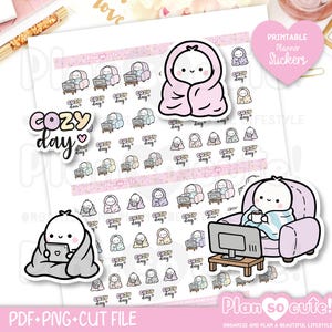 Puede incluir: Una taza de cerámica blanca con un asa negra y el texto "But First, Coffee" en negro, con una fuente de estilo manuscrito. La taza está sobre una superficie blanca.