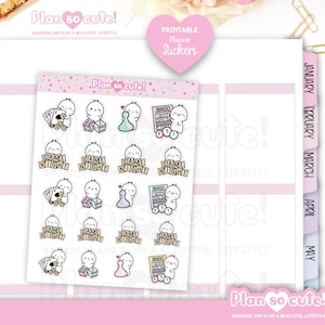 Op de afbeelding: Een vel met bedrukbare planner stickers met schattige cartoonfiguren die spelletjes spelen. De stickers bevatten afbeeldingen van dobbelstenen, kaarten, bingokaarten en de tekst "Game Night".
