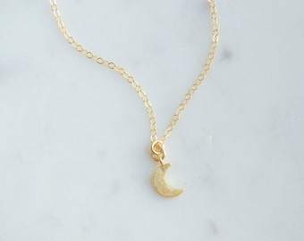 Crescent Moon Choker / Crescent Moon Necklace / Crescent Necklace / Moon Necklace / Gold Moon Necklace / Gold Crescent Choker. SSJ297