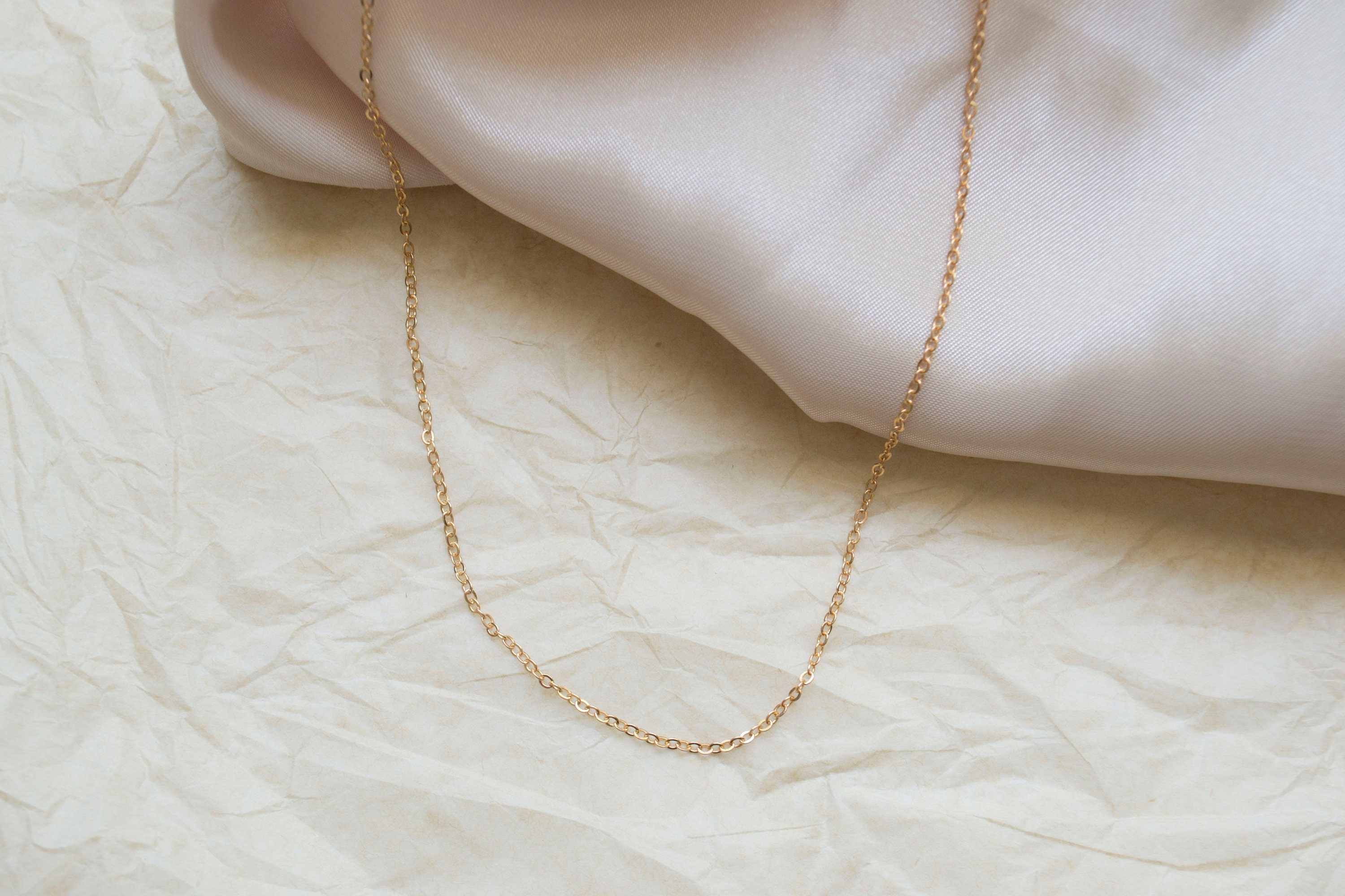 MBW Gold Chain Necklace for Women, Dainty 14K Gold/Silver Plated Thin Box  Cuban Link Chain Necklace Simple Layered Gold Choker Necklaces Minimalist