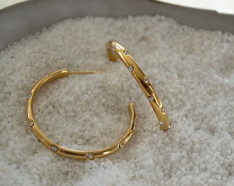 Thin Hoop Earrings / Gold Hoop Earrings / Gold Hoops / Open Hoops / Medium Gold Hoop Earrings / Dainty Hoops / Zircon Hoop Earrings.