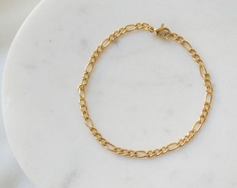 Gold Chain Bracelet / Stacking Bracelet / Figaro Chain Bracelet / Dainty Gold Bracelet / Dainty Bracelet / Thick Chain Bracelet. SSJ148