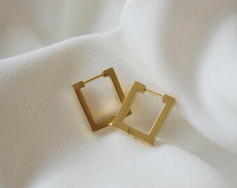 Square Hoops / Gold Square Hoops / Hoop Earrings / Medium Hoop Earrings / Gold Huggie Hoops / Gold Hoop Earrings / Gold Hoops.