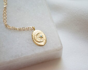 Gold Coin Necklace / Crescent Moon Necklace / 14k Gold Filled Necklace / Layering Necklace / Disc Necklace / Coin Necklace. SSJ218