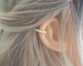 Cartilage Hoops / Gold Hoops / Adjustable Hoops / Helix Hoops / Helix Hoop Earrings / Ear Cuff / Dainty Gold Hoops. SSJ139