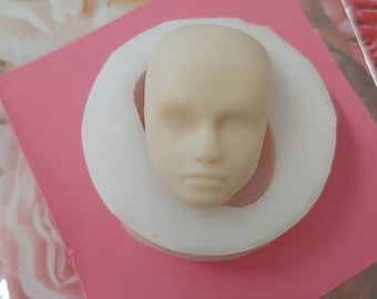 Realistic face mold