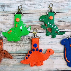 Dinosaur backpack tag, dinosaur keychain, dino tag, customized name tag,Dinosaur key chain, Embroidered dinosaur, kids tag, dino tag