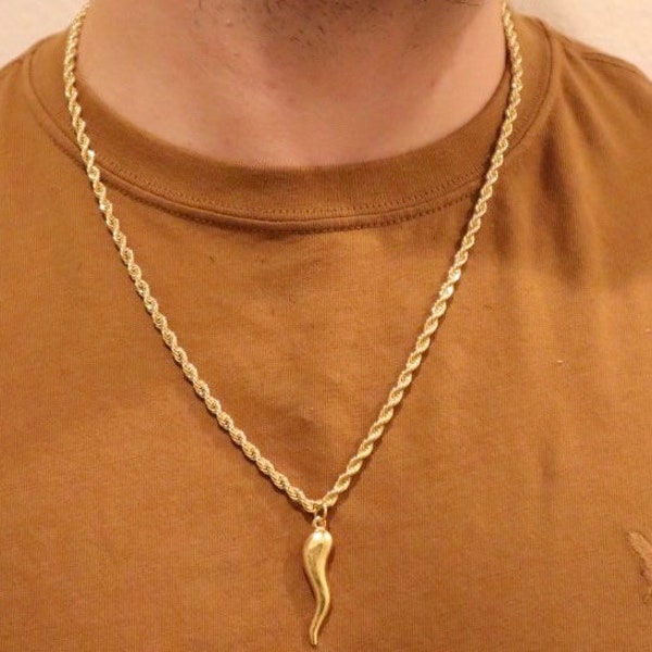 Italian Horn necklace, Italian Cornicello, Italian Amulet, pendant, 1 1/2" (40mm) long gold plated horn with a 14k gold plated rope chain