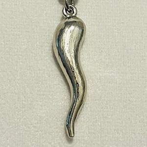Italian Horn necklace, Italian Cornicello, Italian Amulet, pendant, 1 1/2&quot; (40mm) long rhodium plated horn with a 2.5mm stainless rope chain