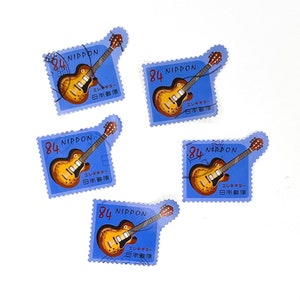 5 x gebruikte gitaar, Japanse postzegels allemaal van papier - Japan - Vormige muziekgitarist - voor plakboek, styling, stempelkunst, ambachten, dagboek