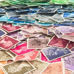 1000 sellos postales británicos de arcoíris usados, sin papel, para collage, coleccionismo de sellos, arte postal, arte con sellos, álbumes de recortes, manualidades