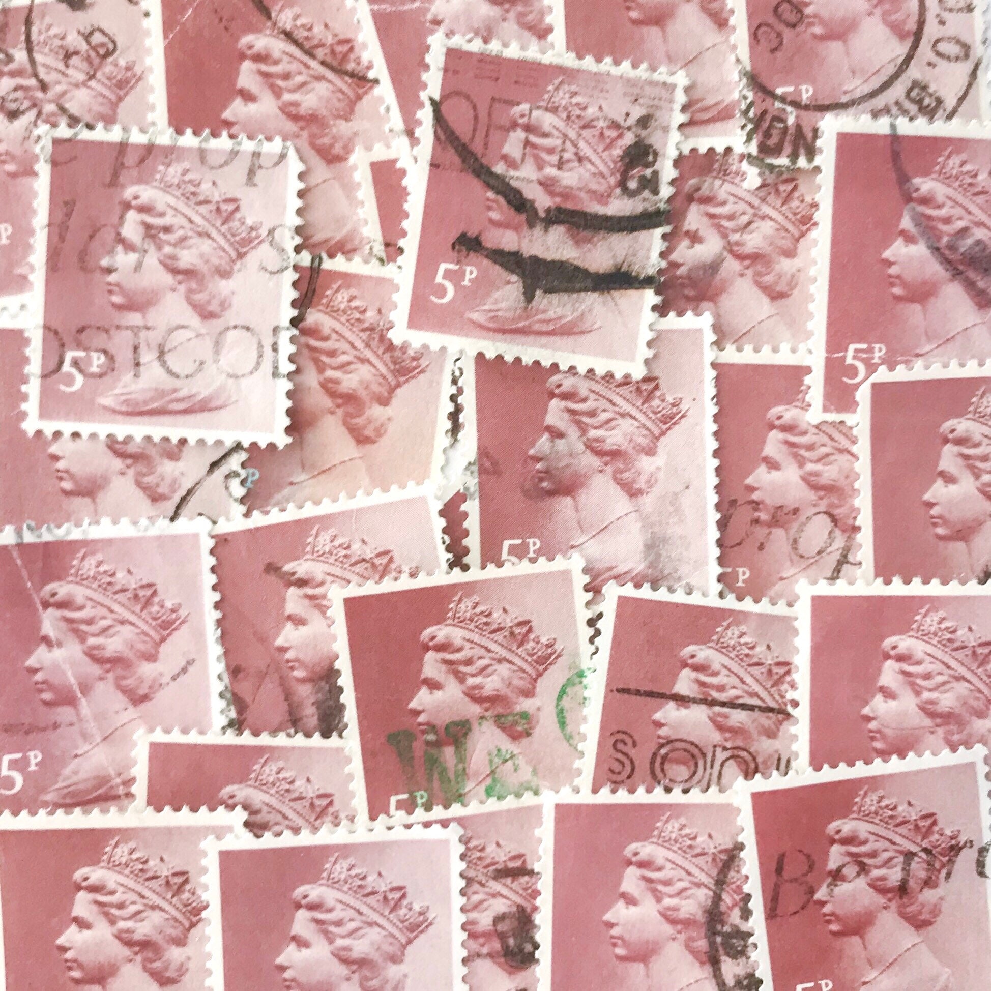 25 used rainbow old British postage stamps, all different, all off paper -  for scrapbooking, stamp collecting and crafting